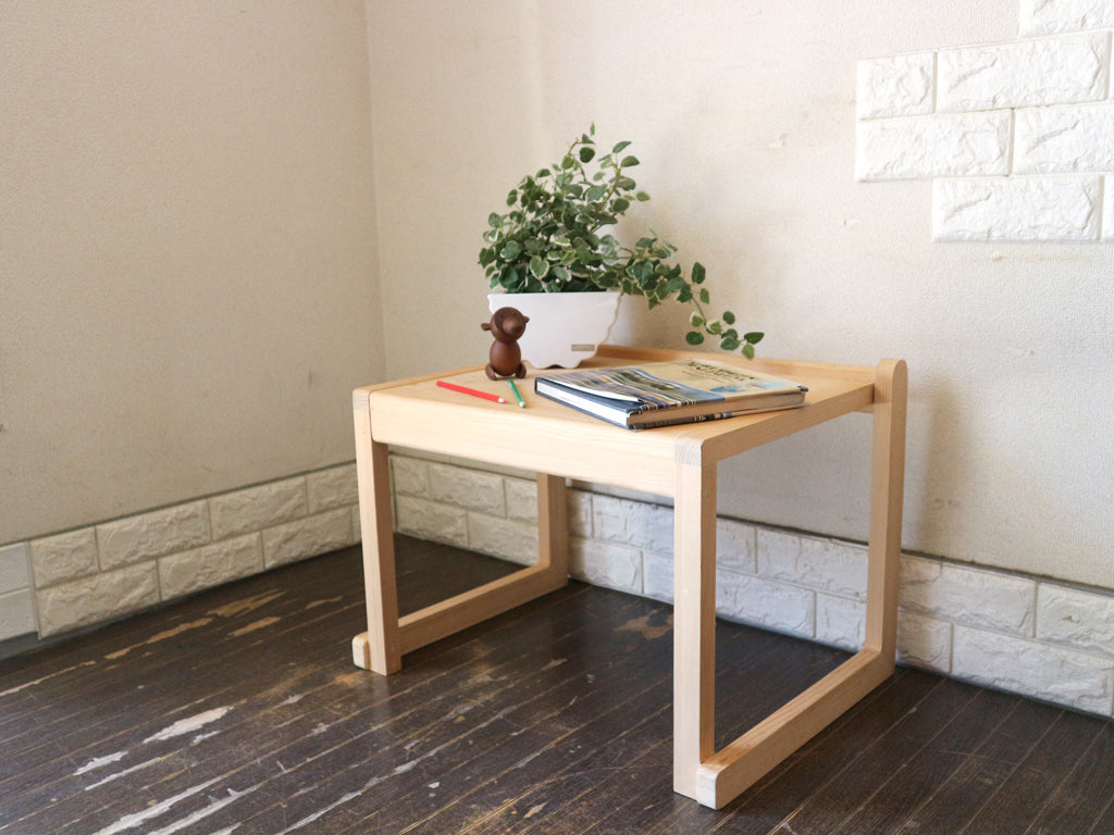 ヒノキカグ モリト テーブル MORITO TABLE キッズデスク サイドテーブル 四万十ヒノキ 村澤一晃 国産家具 ナチュラル 中古品  買い取りしました。