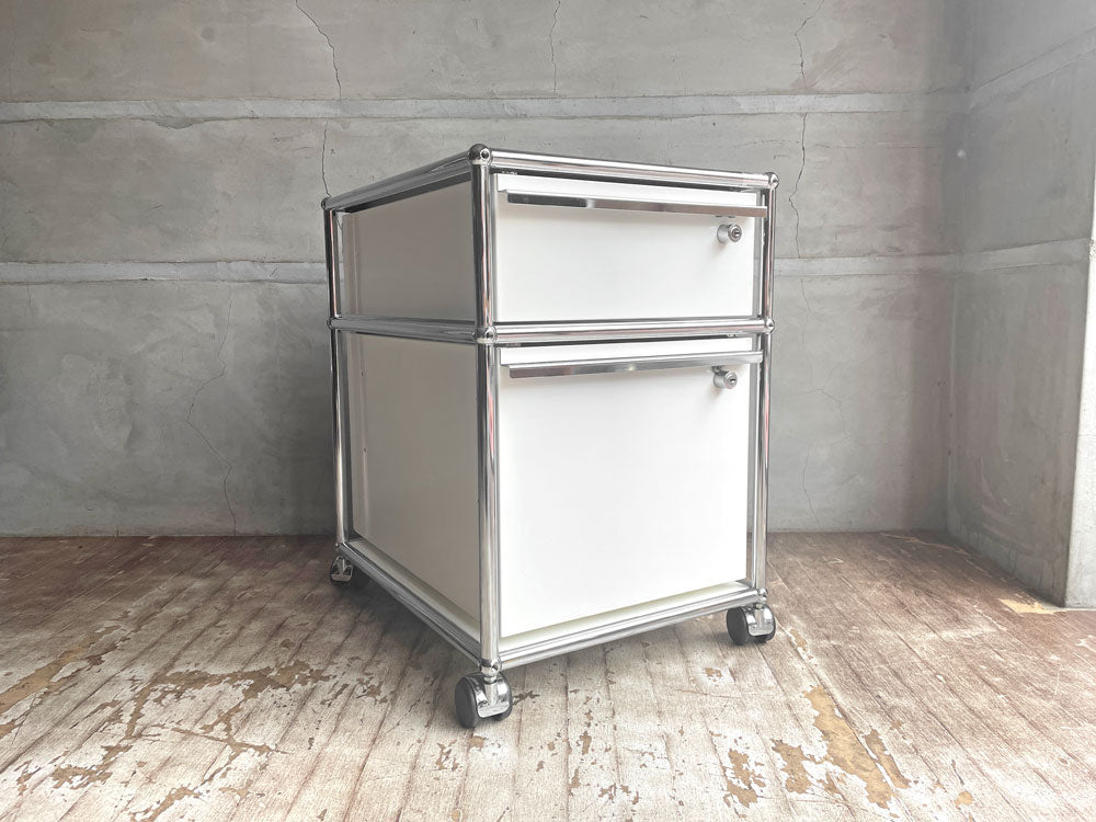 ユーエスエムハラー USM Haller モジュラーファニチャー Modular Furniture デスクワゴン ロールボーイ ホワイト 2ドロワー トレイ＆鍵付き 中古品 買い取りしました。