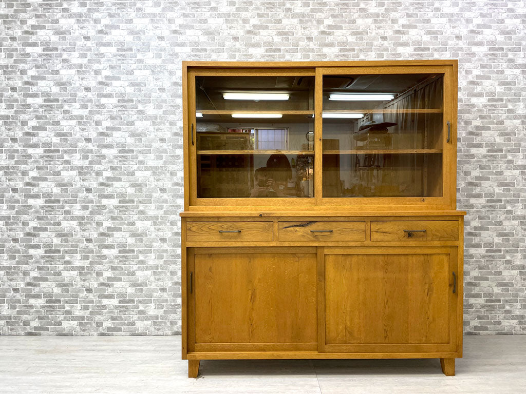 トラックファニチャー TRUCK FURNITURE TM カップボード TM CUPBOARD 食器棚 オーク無垢材 スライド扉 W140cm インダストリアル 中古品 買い取りしました。
