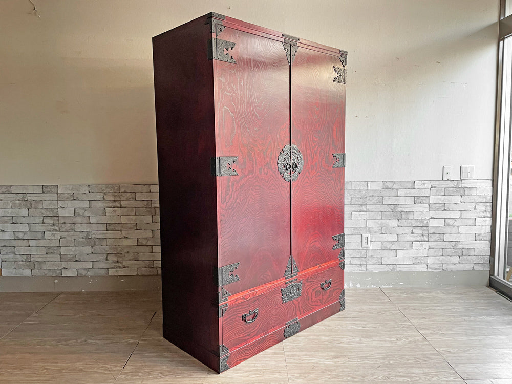 岩谷堂箪笥 洋服箪笥 洋タンス ワードローブ 欅 桐 拭き漆 鍵付 南部鉄器金具 伝統工芸 民芸家具 和家具 中古品 買い取りしました。