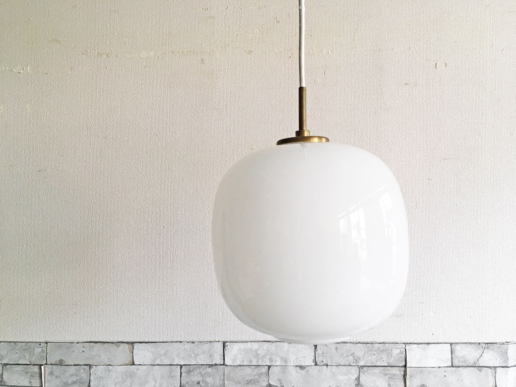 ルイスポールセン Louis Poulsen VL45 ラジオハウス 250 RADIOHUS ペンダントライト 乳白ガラス 真鍮 ヴィルヘルム・ラウリッツェン 中古品 買い取りしました。
