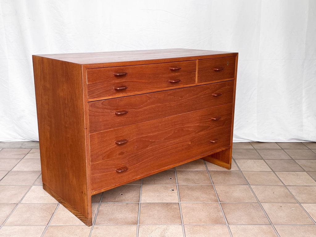 RY Mobler チェスト システムボード チーク材 ハンス・J・ウェグナー Hans J Wegner デンマーク 1960s 北欧ビンテージ 中古品 買い取りしました。