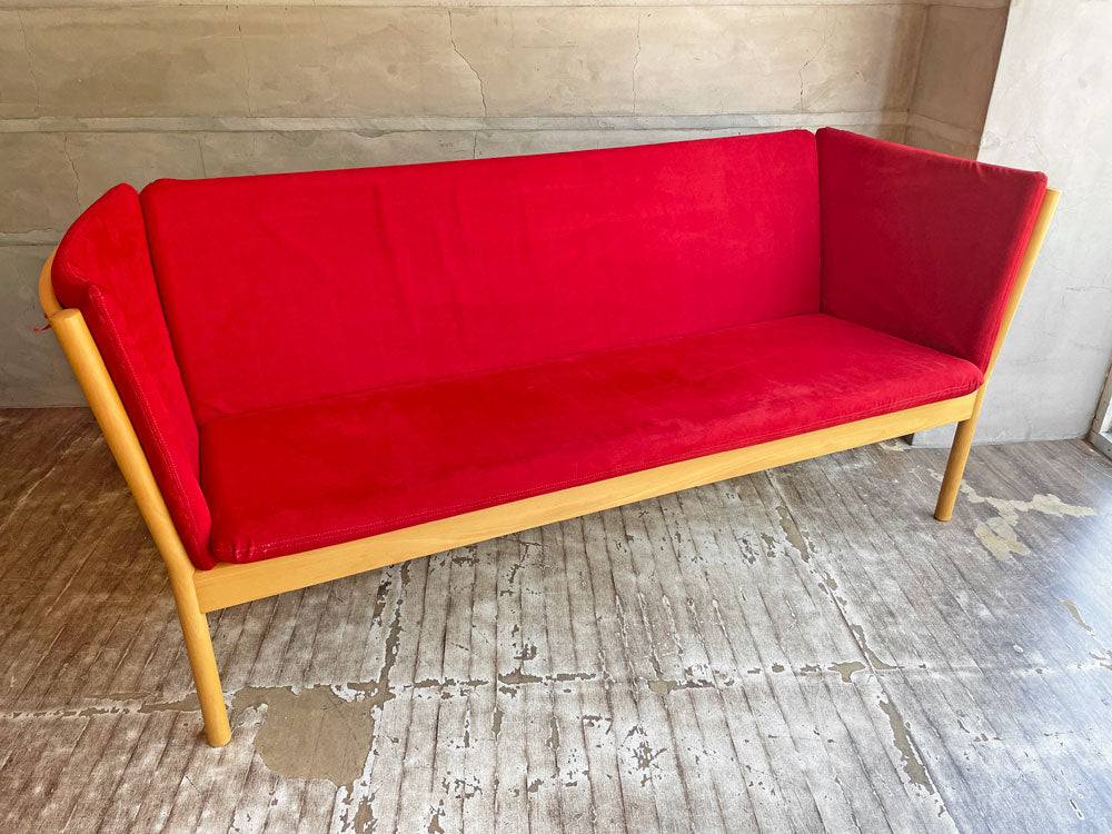 クビストモブラー KVIST MOBLER J149 3Pソファ エリック・オーレ・ヨルゲンセン ビーチ材 スウェード生地 レッド デンマーク 中古品 買い取りしました。