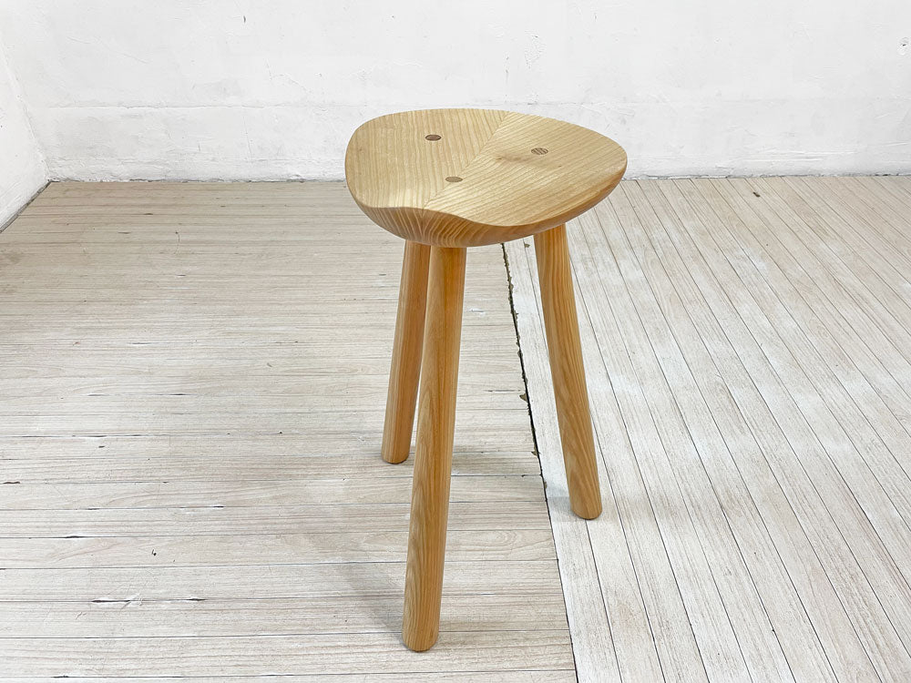 ニカリ NIKARI クラシック RMJスツール CLASSIC RMJ STOOL CAFEシリーズ アッシュ無垢材×バーチ無垢材 ルディ・メルツ フィンランド 北欧家具 中古品 買い取りしました。