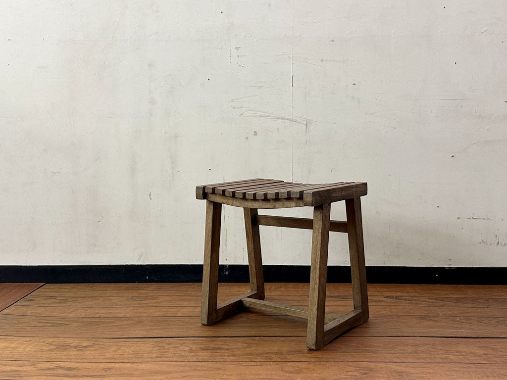 ピエール・ジャンヌレ Pierre Jeanneret ボックススツール オットマン チーク材 1950～60年代 ビンテージ 希少 中古品 買い取りしました。