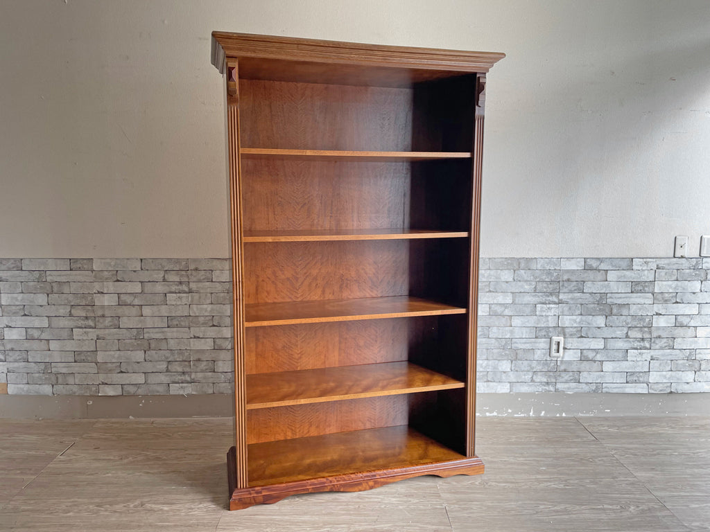 クラシカルデザイン Classical design 木製 ブックシェルフ キャビネット ブラウン H188cm 飾り棚 本棚 店舗什器 中古品  買い取りしました。