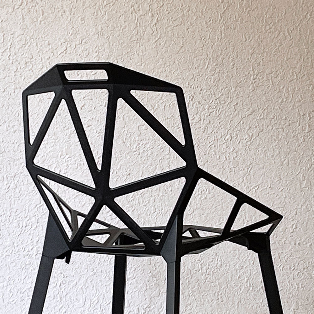 マジス MAGIS チェアワン CHAIR ONE ダイニングチェア コンスタンチン・グルチッチ ブラック スタッキング 屋外使用可 イタリア 定価83,600円　～圧倒的存在感～