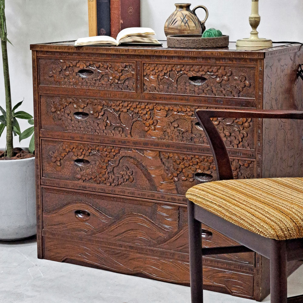 軽井沢彫 箪笥 チェスト 4段 抽斗5杯 桜彫刻 星打ち 細密彫刻 樺材 伝統工芸品 民藝家具 ～桜花爛漫～