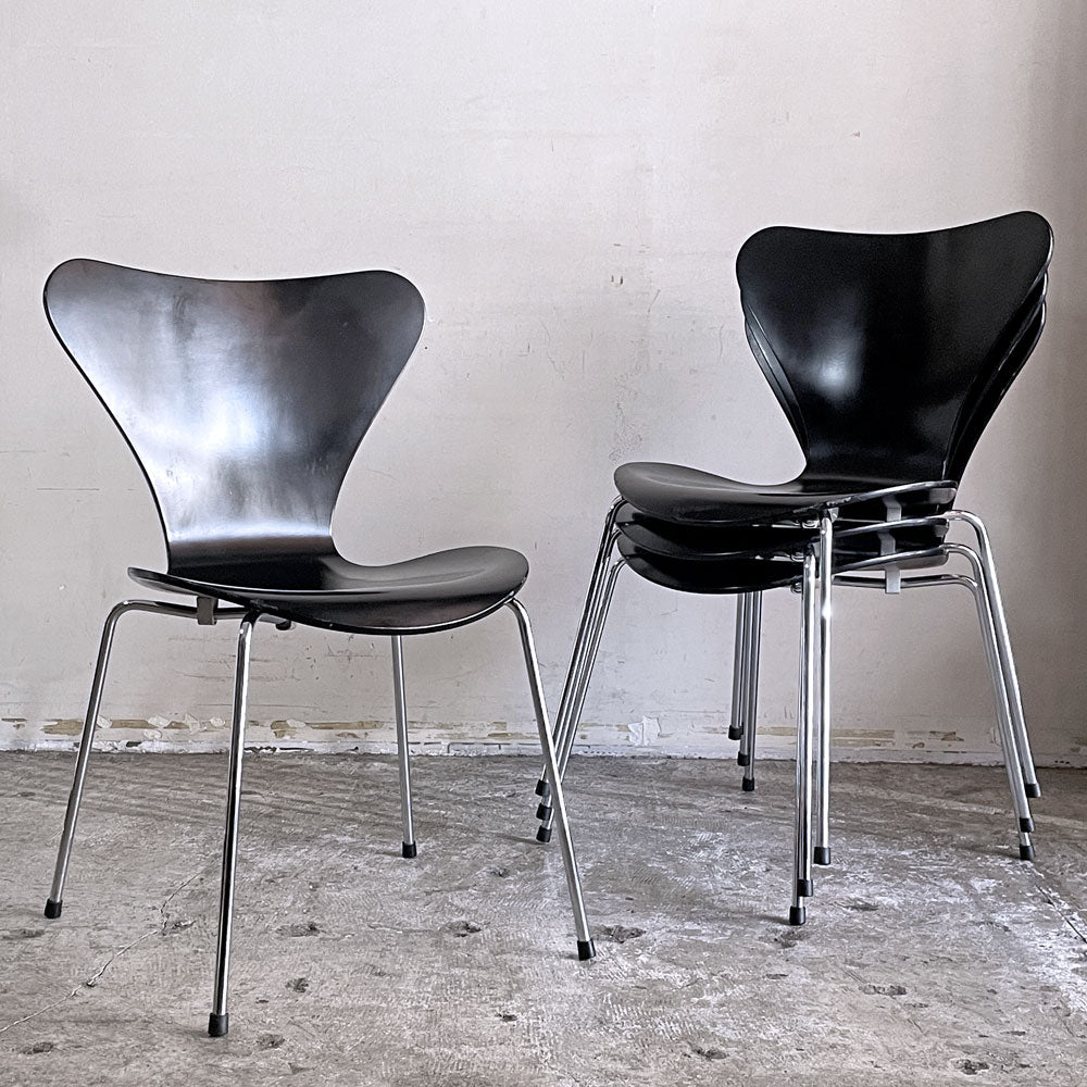 【自由が丘店】フリッツハンセン Fritz Hansen セブンチェア ブラックラッカー アルネ・ヤコブセン スタッキングチェア デンマーク 1997年製 買取させていただきました。