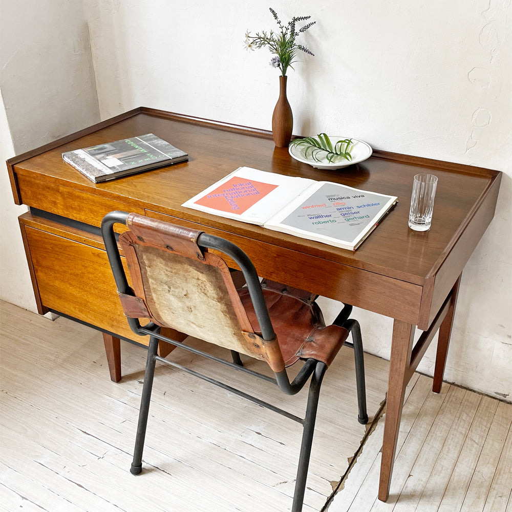 【下北沢店】Dillingham ESPRIT 片袖デスク ウォールナット材 Martin Borenstein USビンテージ ミッドセンチュリー 買取させていただきました。