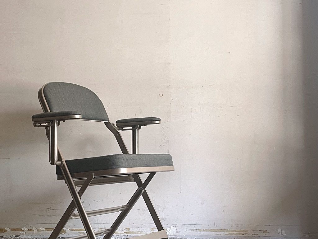クラリン CLARIN フォールディング アームチェア フルクッション FOLDING CHAIR WITH ARM グレイヘザー 折畳み USA 米国 P.F.S 取扱い 2023年モデル  買い取りしました。