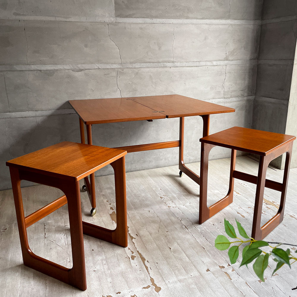 マッキントッシュ McIntosh ネストテーブル コーヒーテーブル チーク材 エクステンション 拡張式天板 キャスター付き 北欧デザイン 英国 UKビンテージ ～ 心をくすぐる仕掛けと職人技 ～