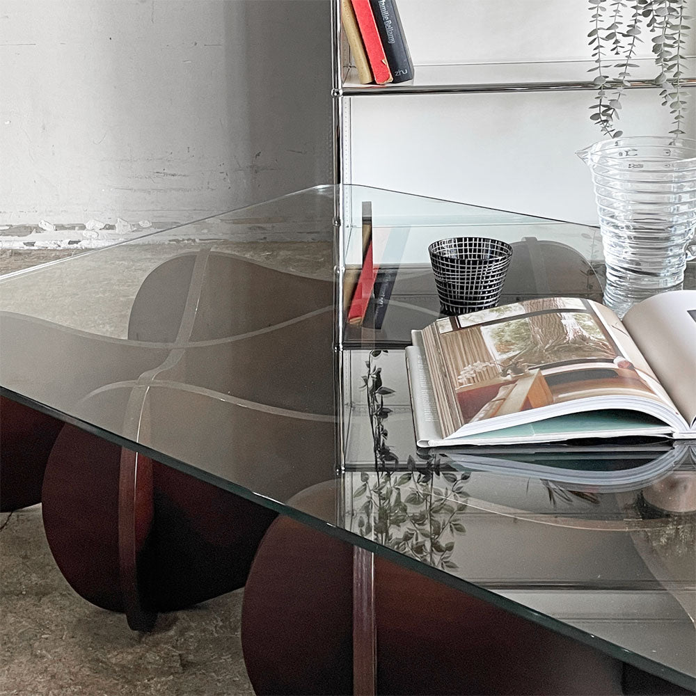 【自由が丘店】イーアンドワイ E&Y マトリックス テーブル MATRIX TABLE Lサイズ ダークブラウン ビーチ材プライウッド ガラス天板 アンドリュー・タイ w110cm モダンデザイン 買取させていただきました。