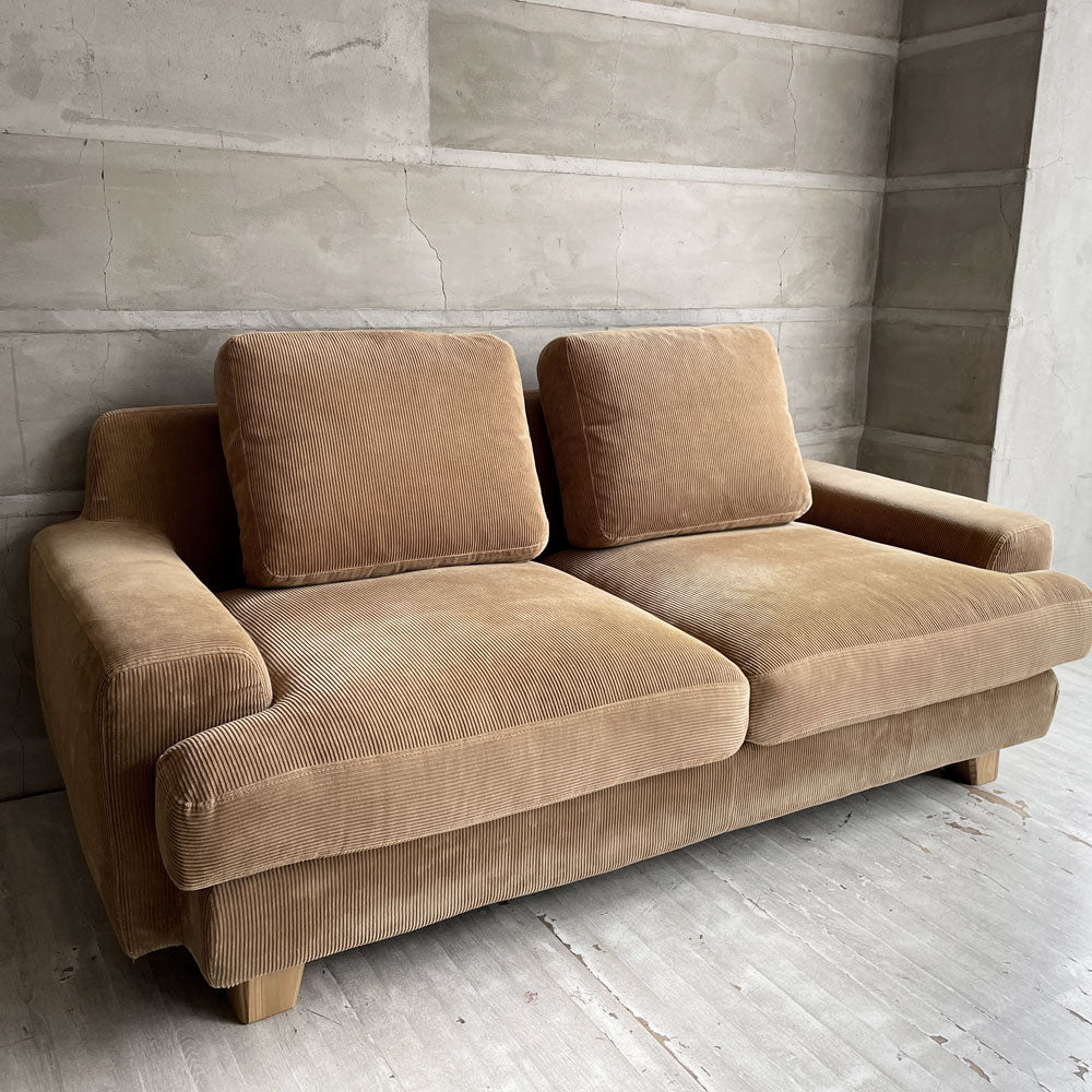 【学芸大学店】ウニコ unico グレイグ GREIG 2.5シーターソファ キャメルカラー コーデュロイ カバーリング アッシュ材 ビンテージスタイル 定価¥99,000-♪ 買取させていただきました。