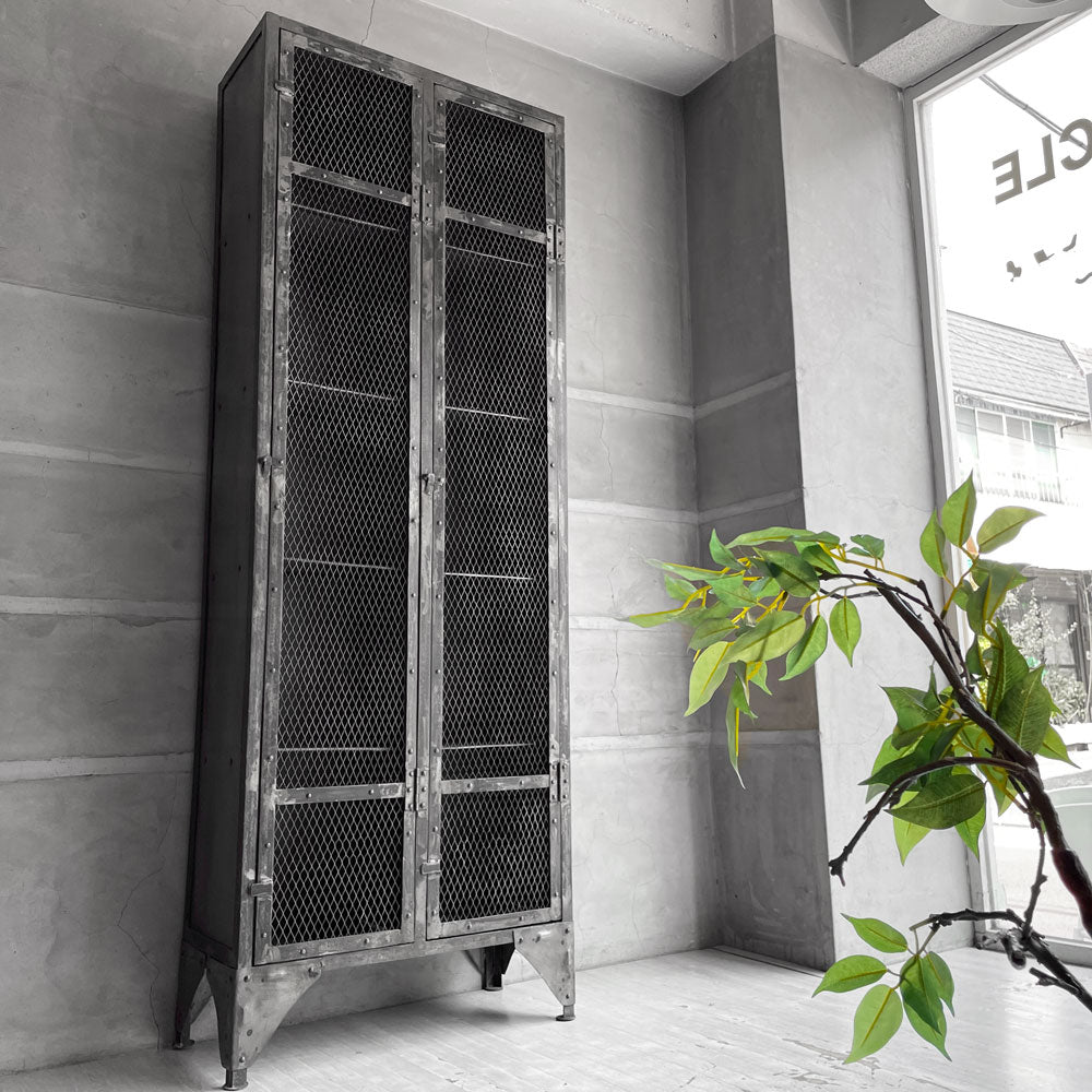 【学芸大学店】ジャーナルスタンダードファニチャー j.s.F ギデル GUIDEL メッシュロッカー 2ドアーズ スチールロッカー キャビネット インダストリアルデザイン 廃番 ♪ 買取させていただきました。