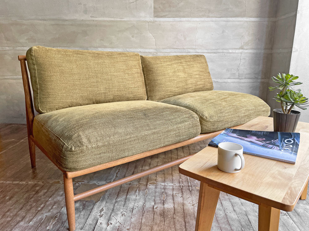 モモナチュラル MOMO Natural クラウド CLOUD 2Pソファ 2人掛けソファ NANA FGN-16 olive オリーブ ファブリック オーク無垢材 定価￥132,500- 中古品 買い取りしました。