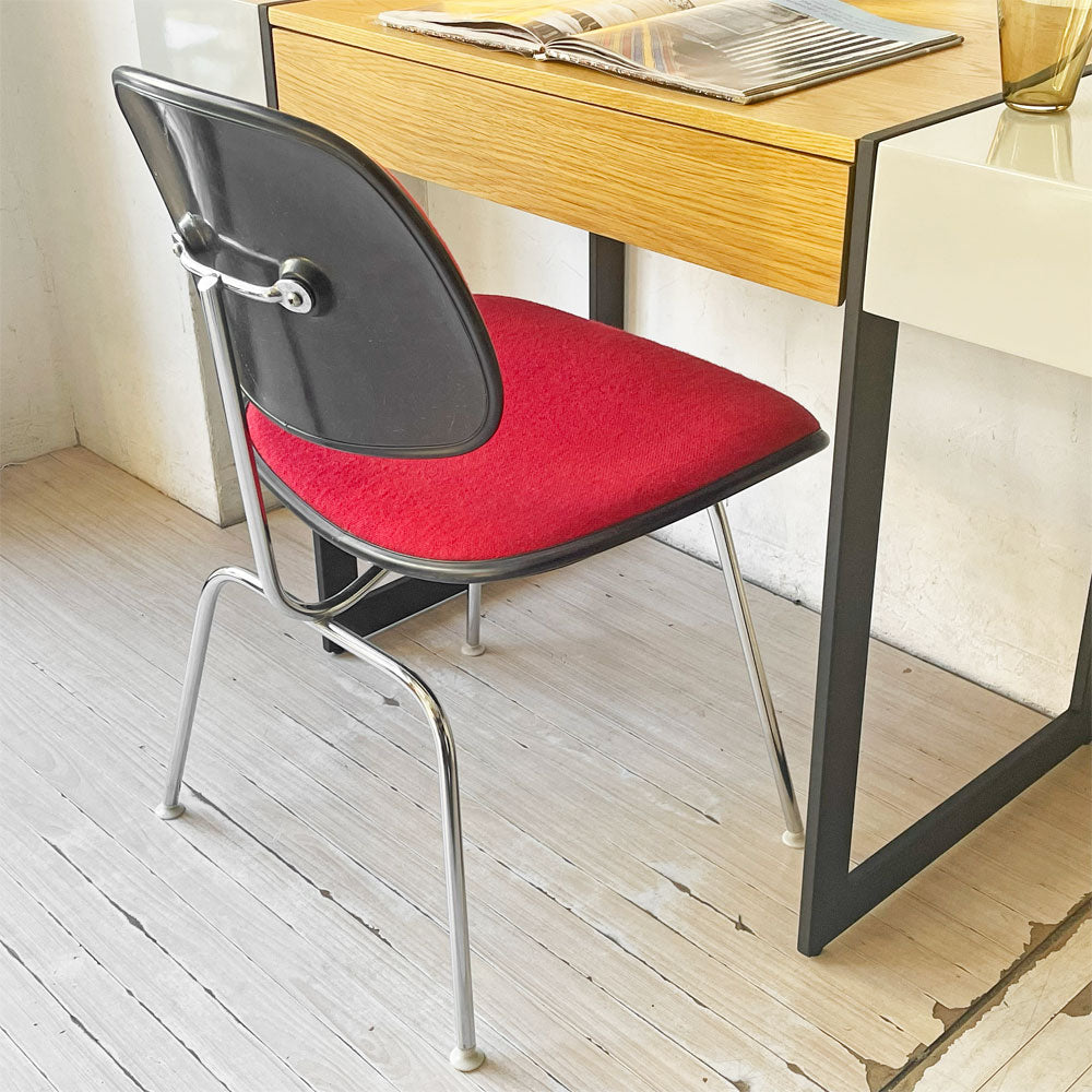 【下北沢店】ハーマンミラー Herman Miller ツーピースプラスチックチェア Two Piece Plastic Chair DCM レッド ファブリック ビンテージ ミッドセンチュリー イームズ 買取させていただきました。
