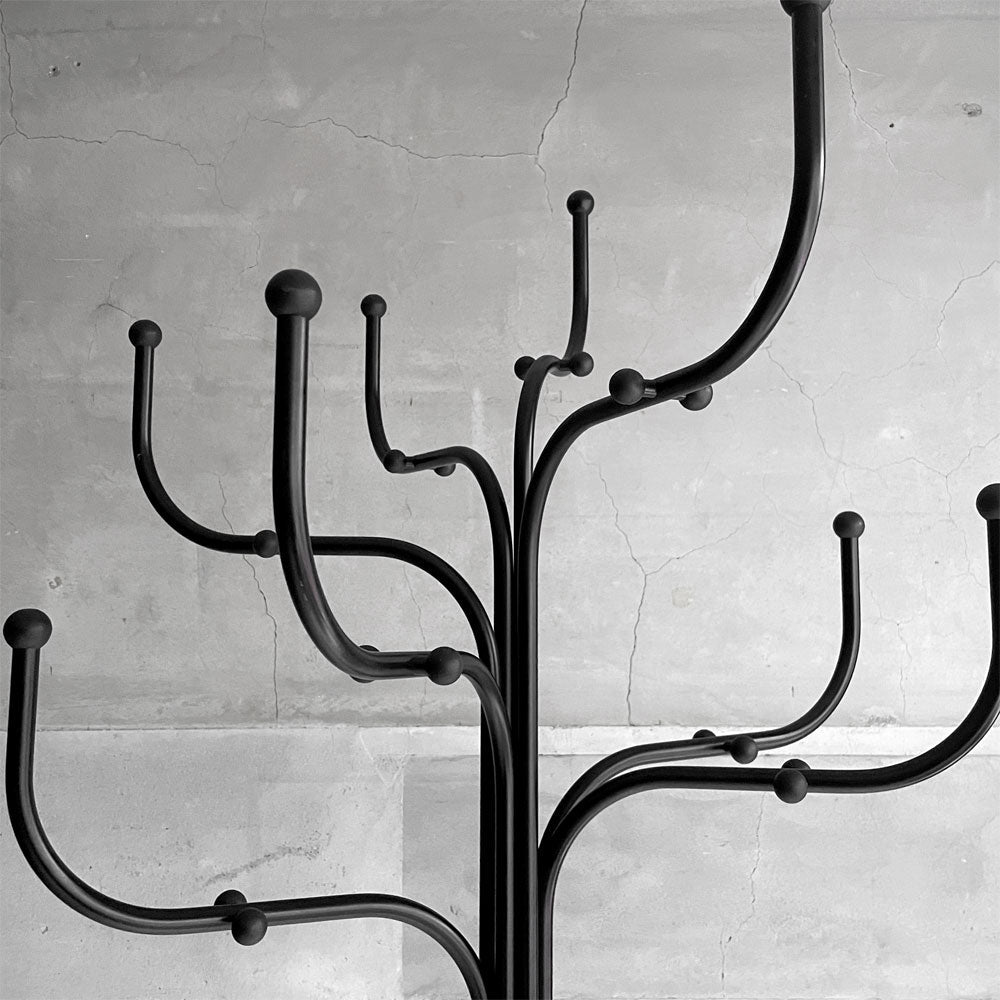 フリッツハンセン Fritz Hansen コートツリー COAT TREE コートハンガー シセ・ヴェアナー Sidse Werner ブラックカラー 廃盤色 ～矛盾するような魅力、持っています。～
