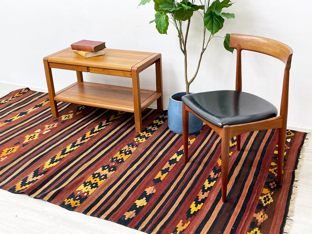 ビンテージ Vintage オールドキリム ラグ カーペット トルコ 草木染 トライバルラグ ウール フリンジ付き 260×134.5cm  中古品 買い取りしました。