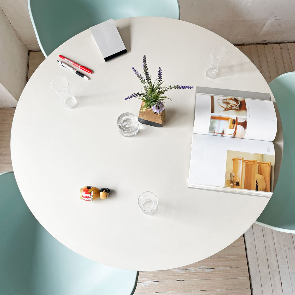 ヘイ HAY アバウト ア チェア ABOUT A CHAIR AAC22 CPH 20 ラウンドテーブル~確かに良い