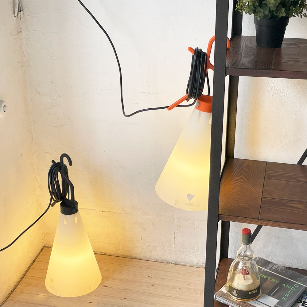 【下北沢店】フロス FLOS メイデイ MAYDAY マルチライト スタンドライト ブラック コンスタンチン・グルチッチ Konstantin Grcic 2020年製 MoMA 買取させていただきました。