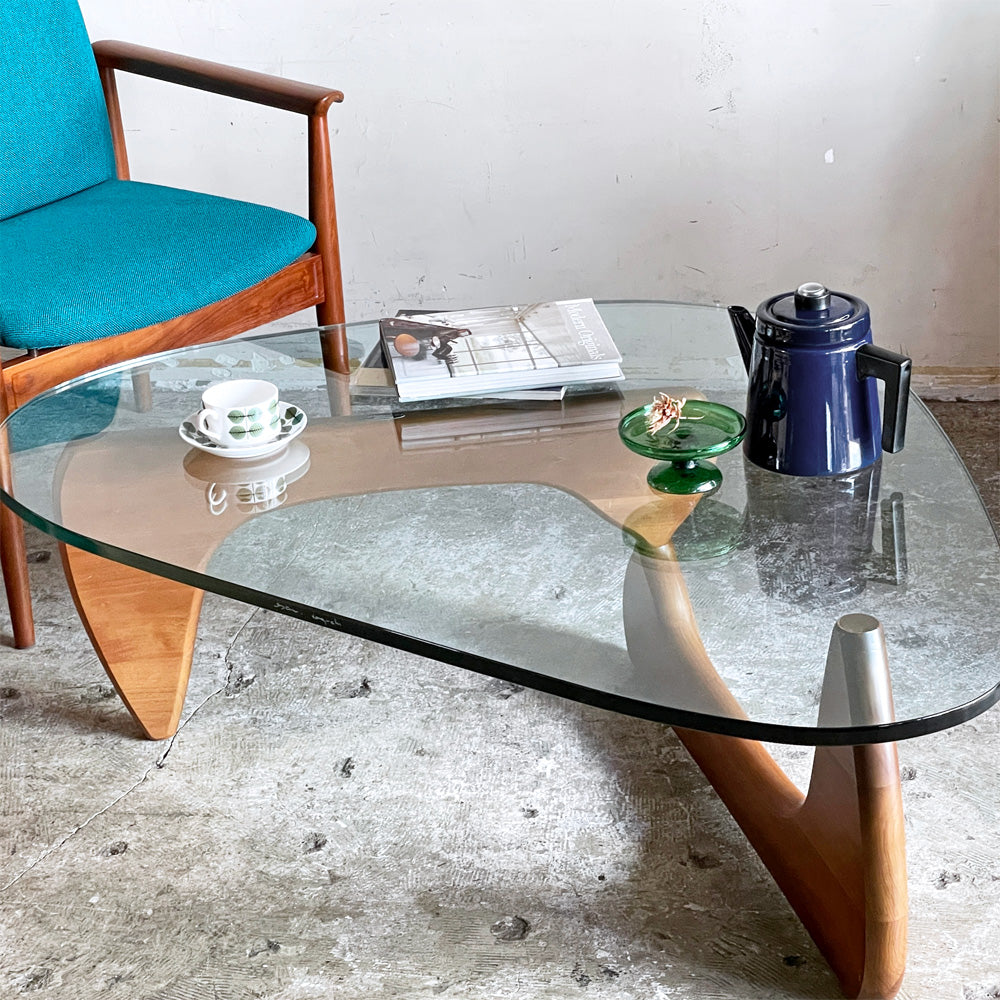 ハーマンミラー Herman Miller ノグチ コーヒーテーブル Noguchi Coffee Table イサムノグチ Isamu Noguchi ガラス天板 厚19mm ミッドセンチュリー 名作 ～ 静けさを纏う彫刻 ～