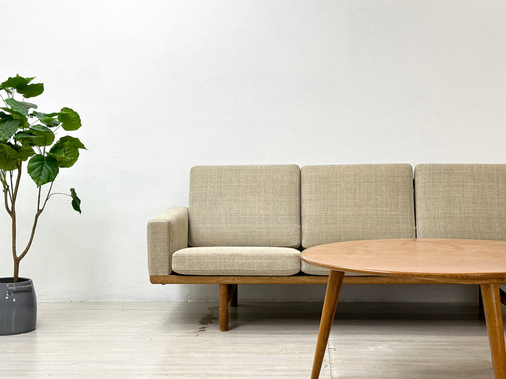 ゲタマ GETAMA GE236 3シーター ソファ ビンテージ ウェグナー Hans J.Wegner ファブリック オーク無垢材 北欧 デンマーク 中古品 買い取りしました。