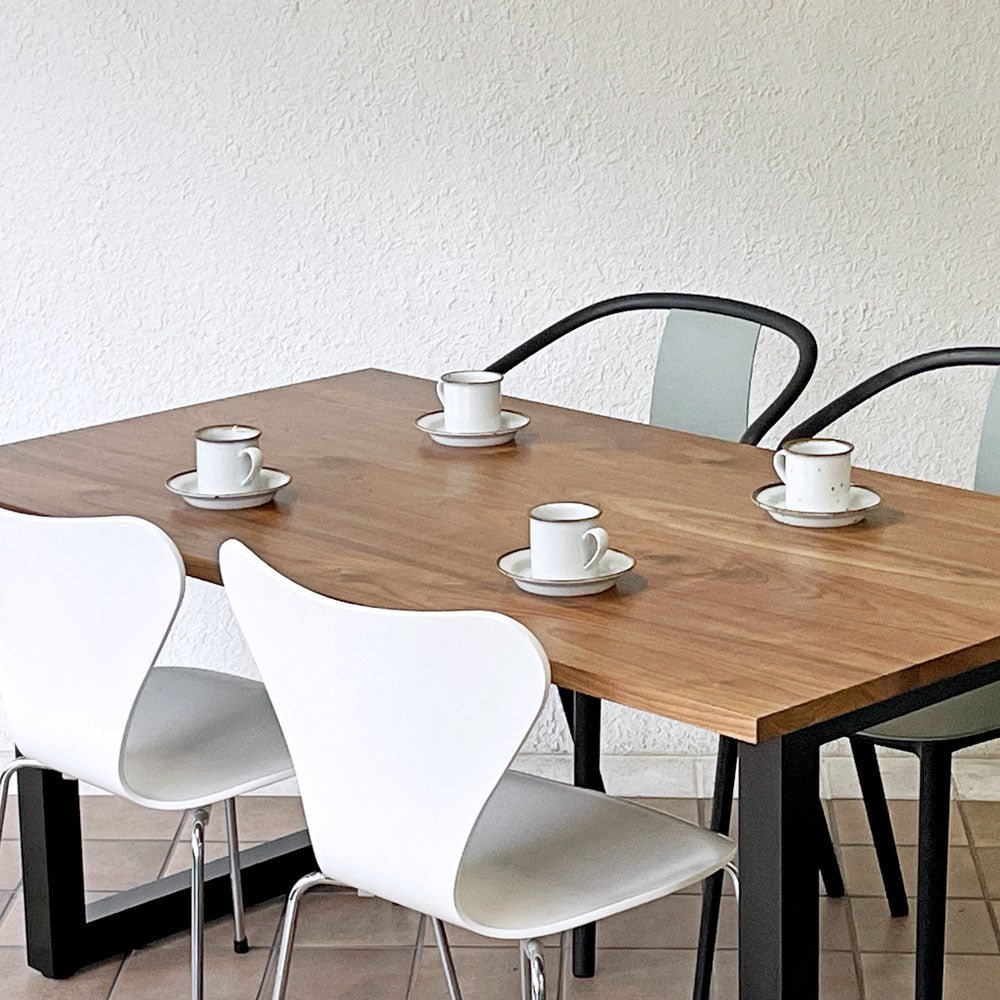 マスターウォール MASTERWAL ワイルドウッド シック26 ダイニングテーブル W150 ウォールナット無垢材 ウレタン塗装 アカセ木工 展示品 ～自然を敬い、素材を極める、暮らしに寄り添う一台～