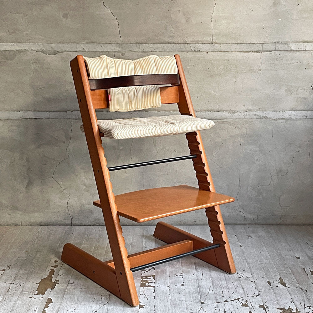 【学芸大学店】ストッケ STOKKE トリップトラップ TRIPP TRAPP ベビーチェア キッズチェア S/N3～ ガード クッション付き 北欧 ノルウェー買取させていただきました。