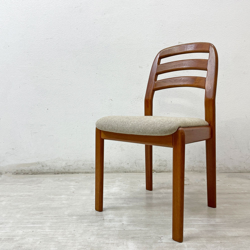 【祖師ヶ谷大蔵店】デューロン dyrlund ダイニングチェア チーク材 無垢材 ファブリック デンマーク ビンテージ D 買取させていただきました。