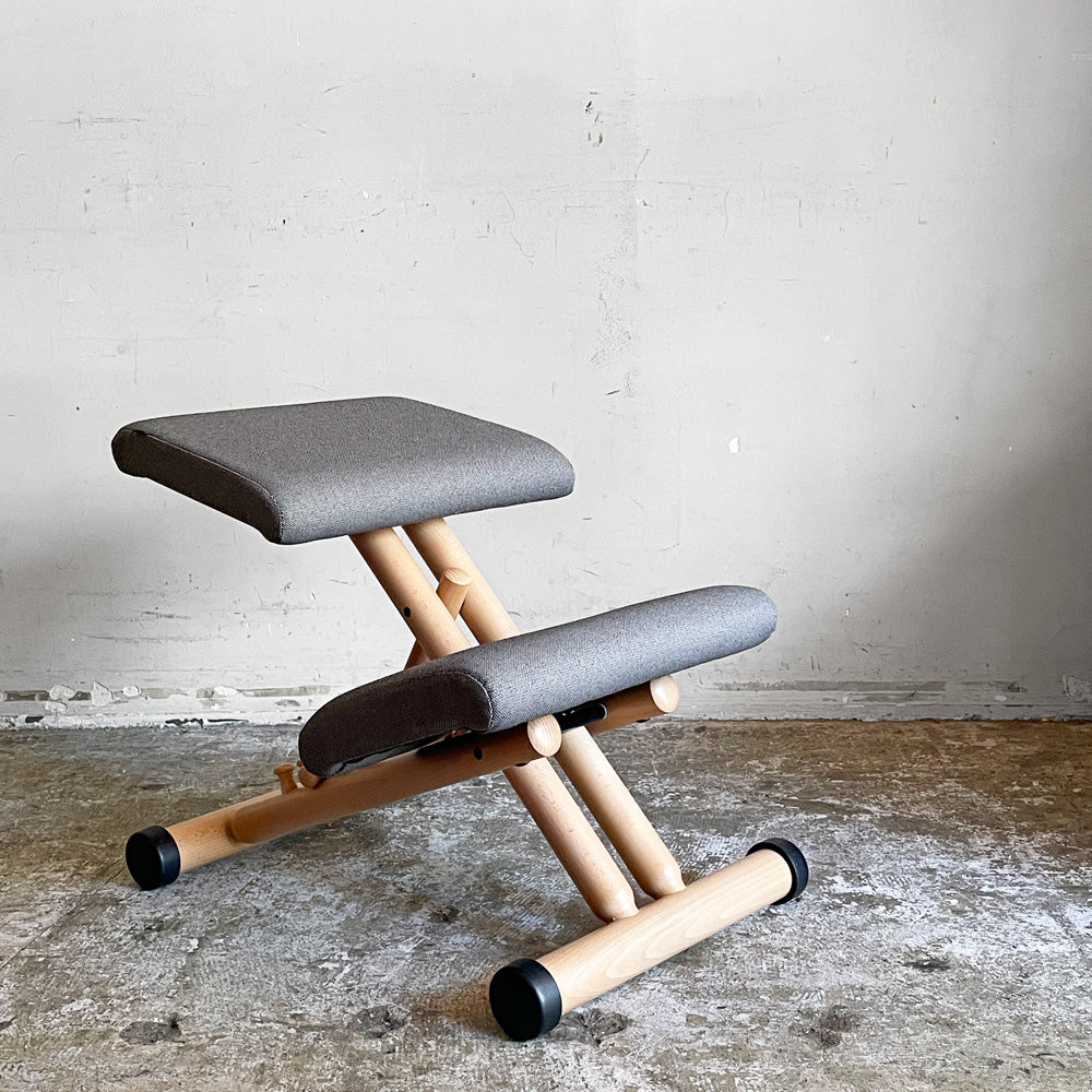 【自由が丘店】ストッケ STOKKE ヴァリエール VARIER マルチバランス MULTI バランスチェア ビーチ材 ファブリック グレー 北欧 ノルウェー 買取させていただきました。