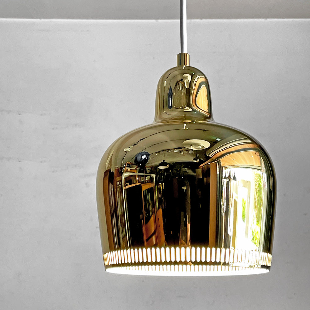 【自由が丘店】アルテック artek A330S ペンダントライト ゴールデンベル ブラス アルヴァ・アアルト Alvar Aalto 北欧照明 買取させていただきました。