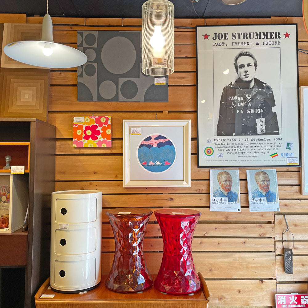 学芸大学店 今月の店内紹介 ～娯楽とリラックス。～