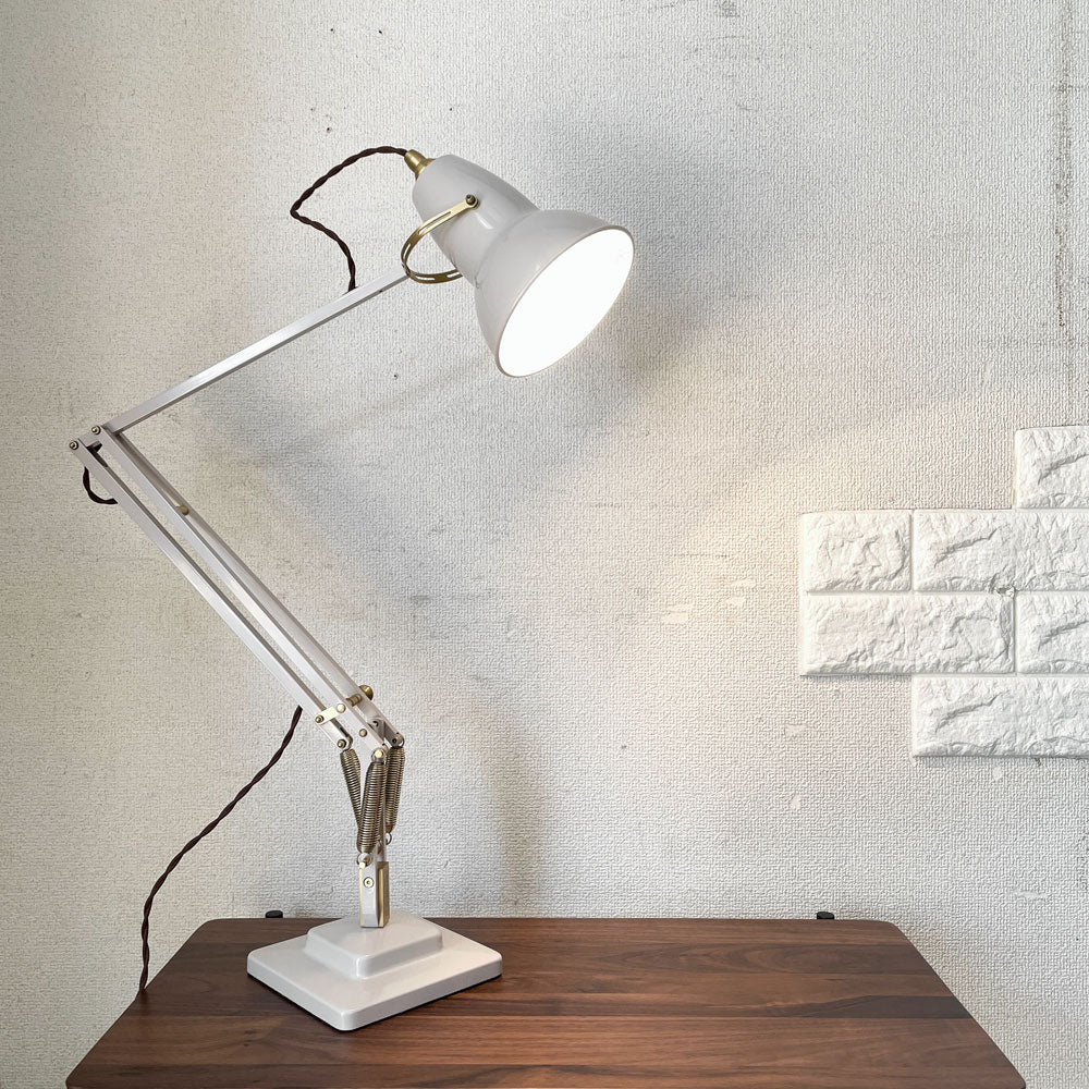 【経堂店】アングルポイズ ANGLEPOISE ブラスコレクション Brass Collection オリジナル1227 Original1227 デスクライト ライトトープ ジョージ・カワーダイン ACTUS限定 廃番 買取させていただきました。