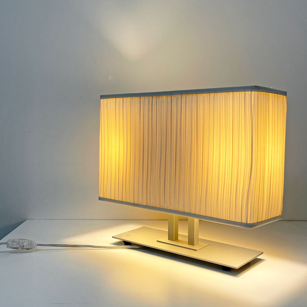 【祖師ヶ谷大蔵店】ヤマギワ YAMAGIWA バウム BAUMN テーブルランプ 324S7247S モダンデザイン 廃番 買取させていただきました。