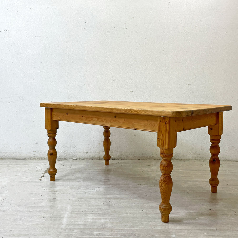 【祖師ヶ谷大蔵店】ペニーワイズ THE PENNY WISE T2 ポールウィルソンシリーズ パイン無垢材 ダイニングテーブル W150 ターンドレッグ 英国カントリースタイル ● 買取させていただきました。