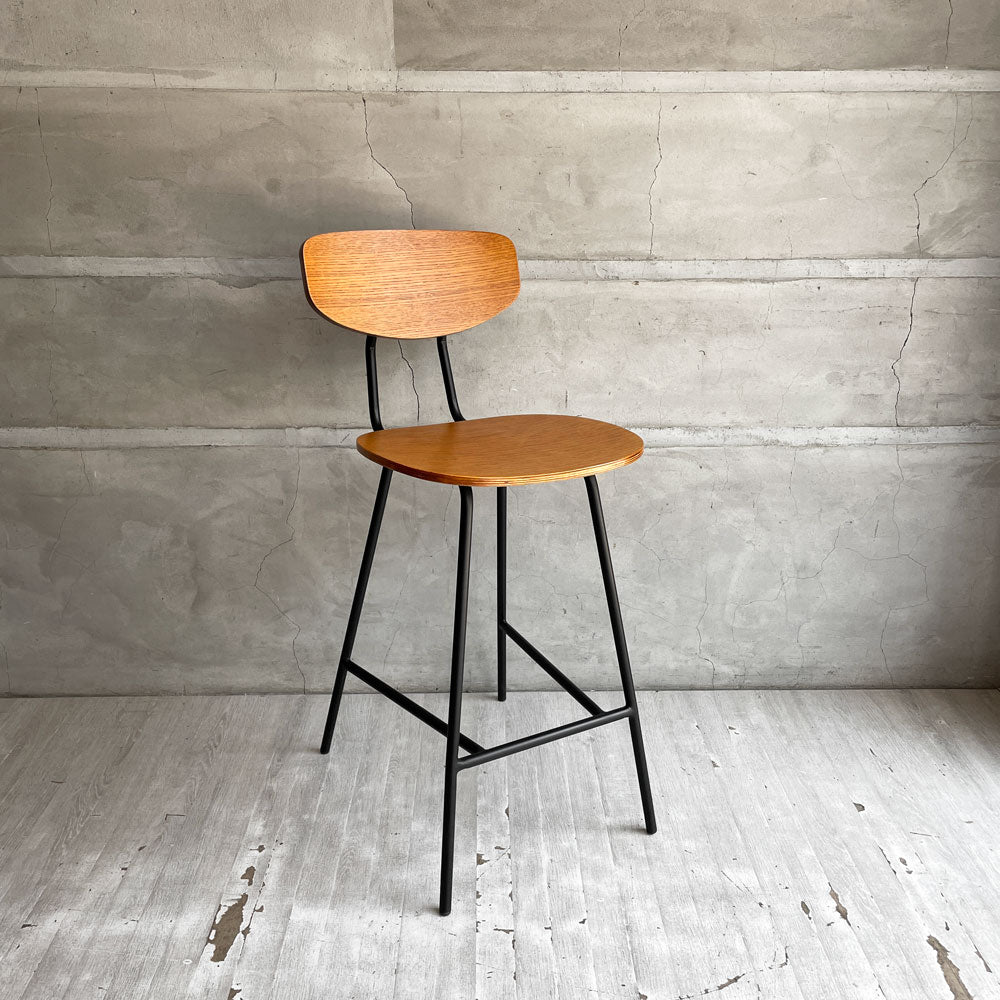 【学芸大学店】ウニコ unico スクーラ SKOLA カウンターチェア オーク材 ブラックスチール ラック付き 廃番 ♪ 買取させていただきました。