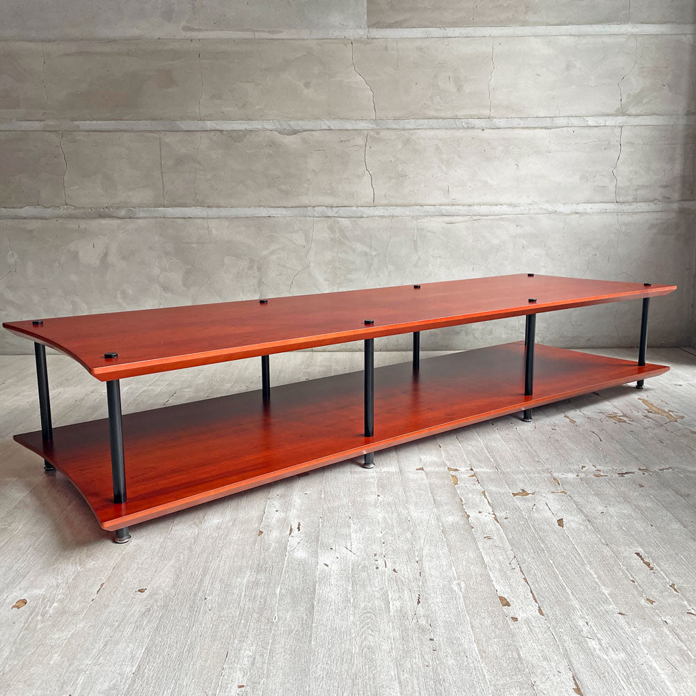【学芸大学店】クアドラスパイア QUADRASPIRE QAVX オーディオラック AVボード W160cm チェリー材 19mm径 ブラックポール 平型脚 イギリス ♪ 買取させていただきました。