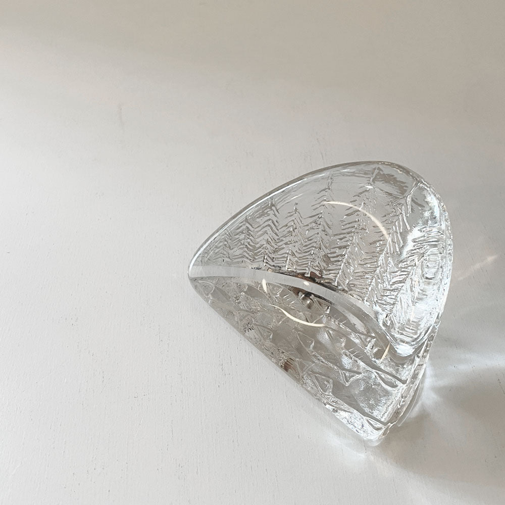【経堂店】イッタラ iittala アハティ Ahti ガラスオブジェ ペーパーウェイト クリア H8cm  ヴァルト・コッコ 1980s フィンランド 北欧ビンテージ 買取させていただきました。