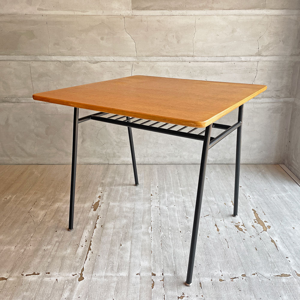 【学芸大学店】ウニコ unico スクーラ SKOLA ダイニングテーブル スクエア ラック付き オーク材 ブラックスチール ワークテーブル 廃番 買取させていただきました。