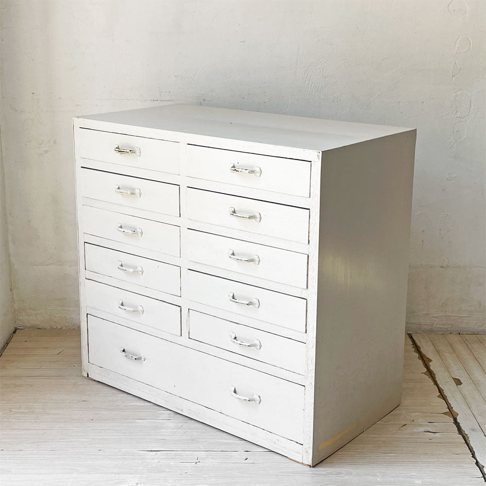 【下北沢店】ジャパンビンテージ Japan Vintage 木味 多段チェスト ホワイトペイント 古家具 シャビーシック 買取させていただきました。