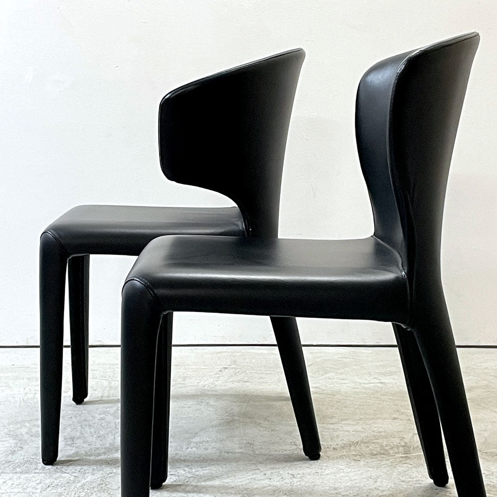 カッシーナ Cassina オラ HOLA 367 アームチェア ＆ 369 アームレスチェア ダイニングチェア 本革 ブラックレザー ハンス・ウェッツスタイン イタリアモダン ～曲線のアナトミー～