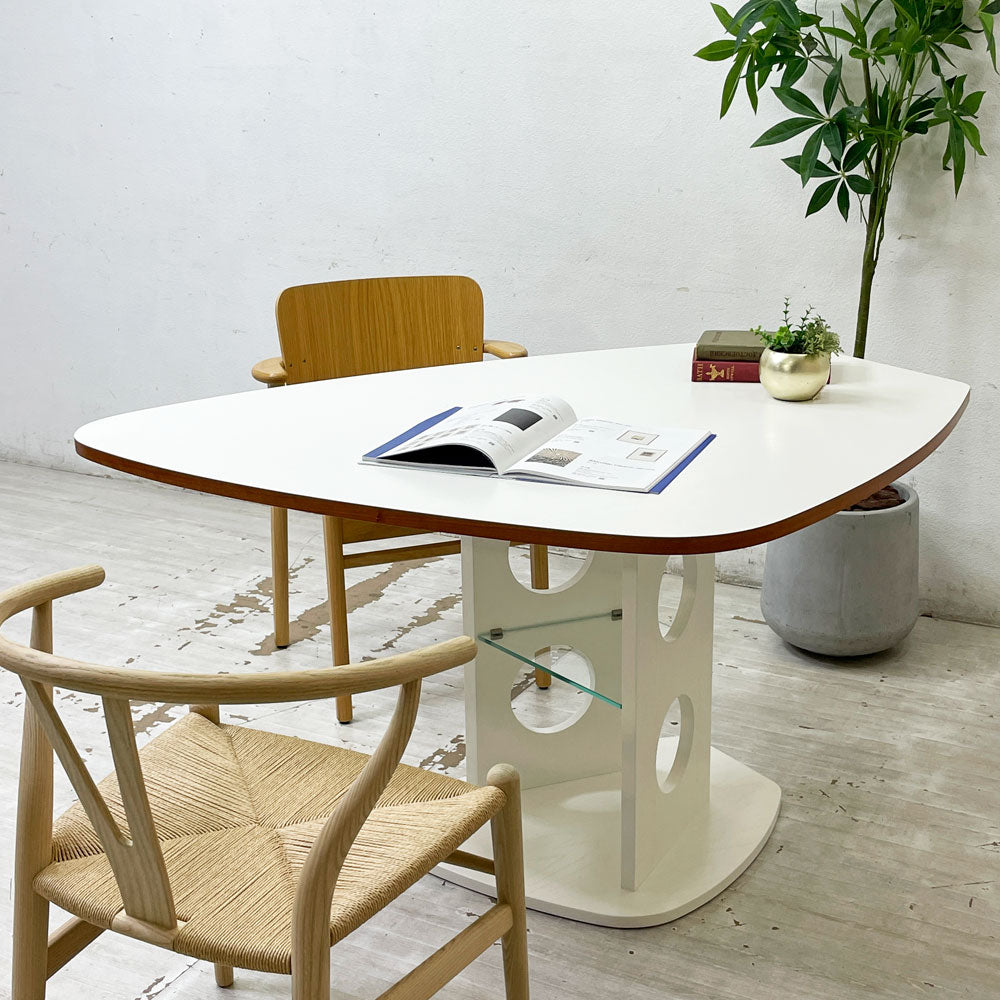 テクタ TECTA M21-2 ダイニングテーブル アッシュホワイト＆チェリー バウハウス ドイツ モダン アクタス ACTUS取扱 定価444,400円 ～合理主義と隠し味～