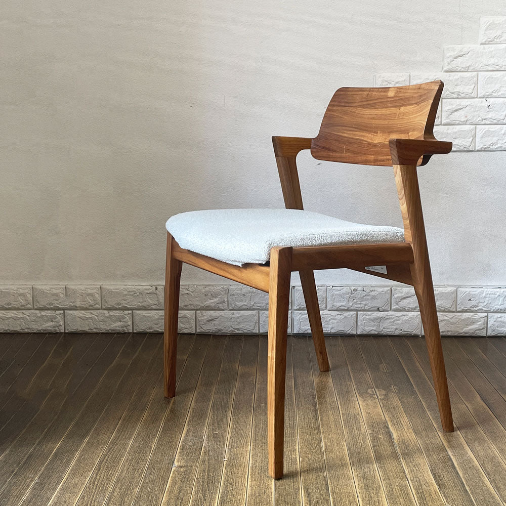 【経堂店】冨士ファニチア FUJI FURNITURE コティ Koti アームレスチェア ウォールナット材 カバーリング ハーフアーム 北欧テイスト 買取させていただきました。