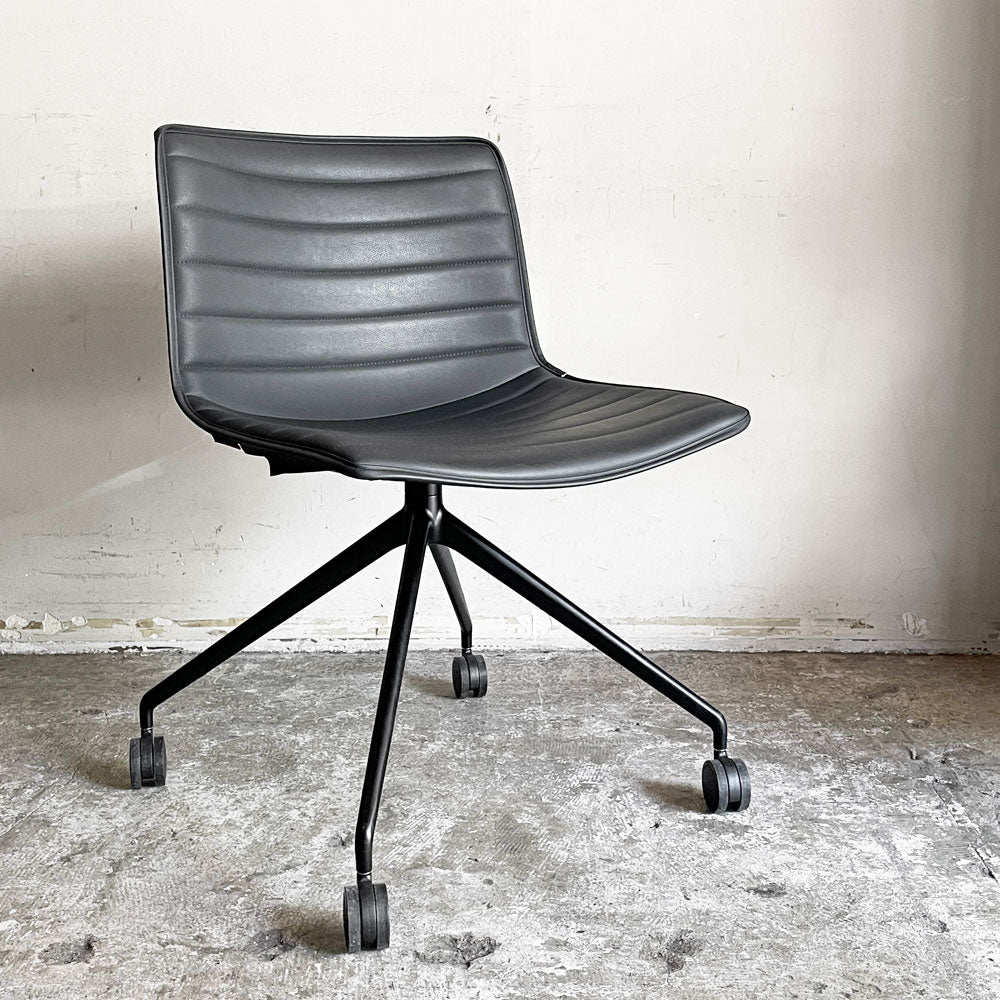 【自由が丘店】アルペール arper カティファ46 Catifa46 ミーティングチェア デスクチェア PVC キャスター付き 4本脚 アームレス 買取させていただきました。