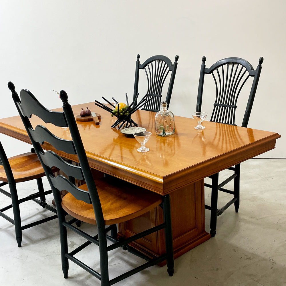 横浜ダニエル LDシリーズ A-322 A-320 ダイニングテーブル 組み立て式 2キャビネット W180cm 樺桜材 元町家具 クラシカルデザイン ～飴色の魔法～