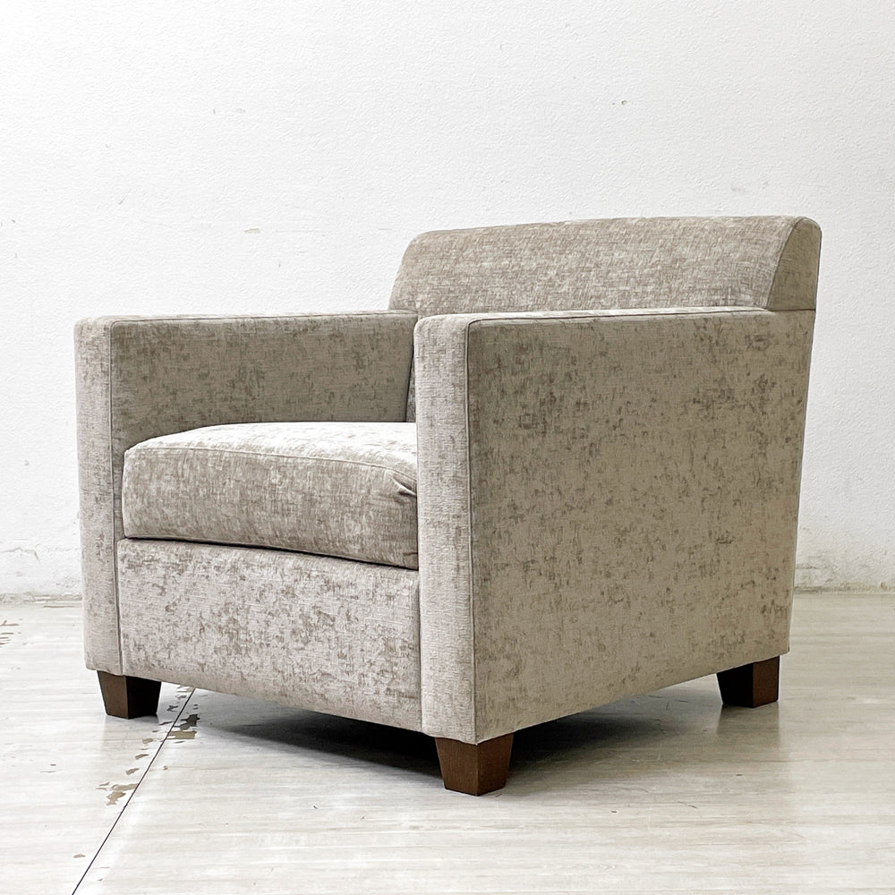 【祖師ヶ谷大蔵店】カッシーナ イクスシー Cassina ixc キャプテン CAPTAIN 1Pソファ ラウンジソファ ファブリック フィリップ・ユーレル イタリアモダン 買取させていただきました。