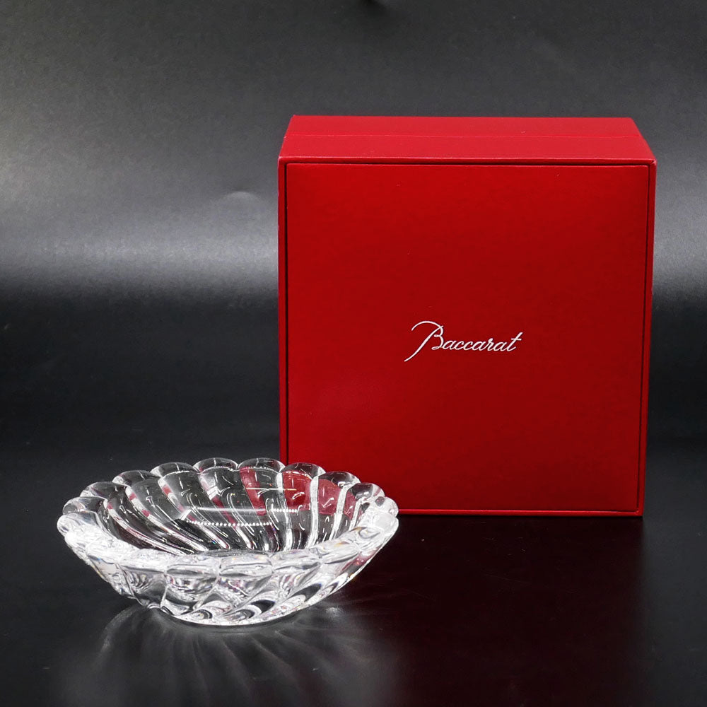 【祖師ヶ谷大蔵店】バカラ Baccarat ボリュート Volutes アッシュトレイ 灰皿 小物入れ ガラス Φ8cm クリスタル  箱付き フランス 美品 買取させていただきました。
