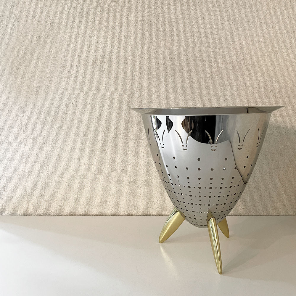 【経堂店】アレッシィ ALESSI マックス・ル・シノワ MAX LE CHINOIS コランダー 水切りボウル ザル 脚付 ステンレス製 フィリップ・スタルク イタリア 参考価格￥68,139- 買取させていただきました。