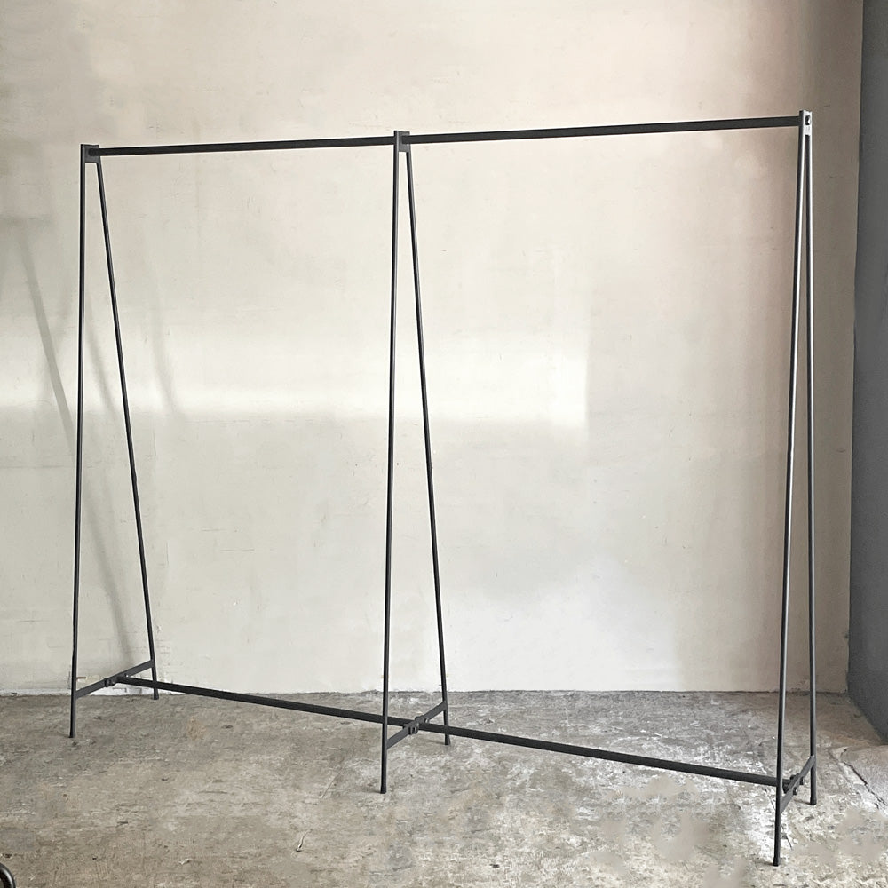 【自由が丘店】インダストリアル  Industrial design ハンガーラック アイアン 幅200cm 店舗什器 買取させていただきました。